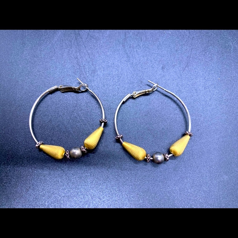Vintage Hoop Earrings w/ Silver/Gold colored beads
